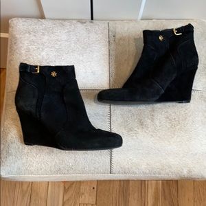 Stunning black suede Tory Burch wedge ankle boots